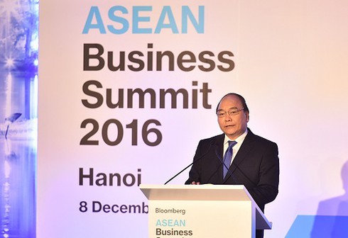 Thủ tướng mong muốn doanh nghiệp ASEAN liên kết, tạo động lực mới cho phát triển - ảnh 1