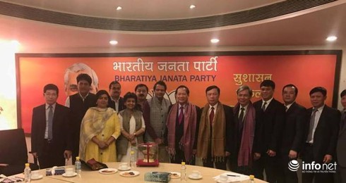 Bộ trưởng Bộ TT&TT thăm trụ sở Đảng Nhân Dân Ấn Độ (BJP) cầm quyền - ảnh 2