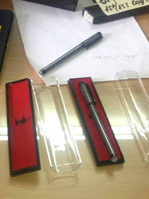 Cận cảnh lô bút