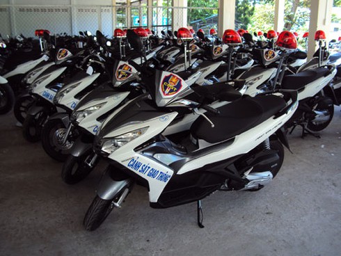 Cận cảnh xe Air Blade CSGT Tiền Giang sử dụng đi tuần tra - ảnh 1