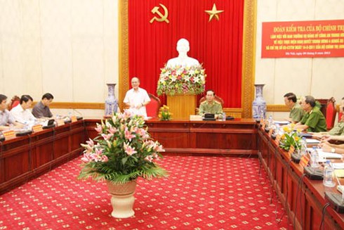 Đoàn kiểm tra của Bộ Chính trị làm việc với Đảng ủy Công an Trung ương - ảnh 1
