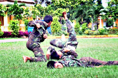 Xem đặc công Quân khu 9 vượt qua bài huấn luyện nguy hiểm - ảnh 6