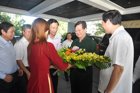 Thủ tướng Nguyễn Tấn Dũng thăm và làm việc tại Quảng Ninh - ảnh 1