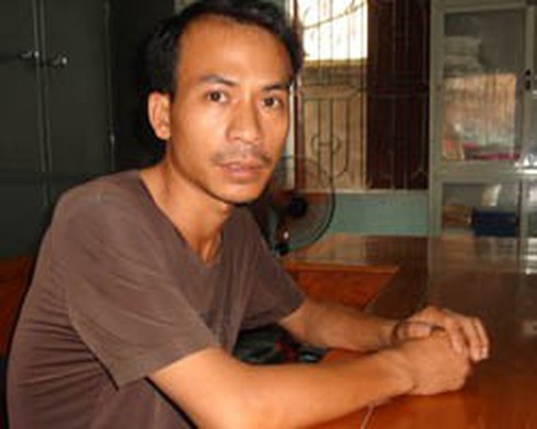 Chòng ghẹo mẹ không được bèn hiếp dâm con - ảnh 2