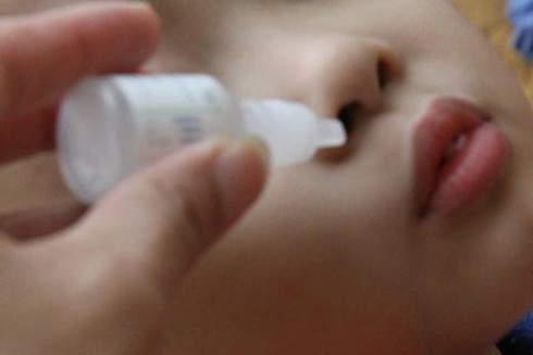 Thuốc điều trị đau mắt đỏ trẻ em theo hướng dẫn của bác sĩ nhi - ảnh 1