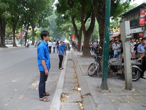 Dòng người tiếc thương Đại tướng Võ Nguyên Giáp - ảnh 17