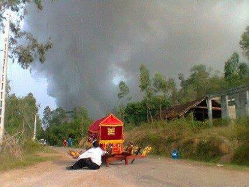 Video mới nhất về vụ nổ kinh hoàng tại nhà máy pháo hoa ở Phú Thọ - ảnh 1