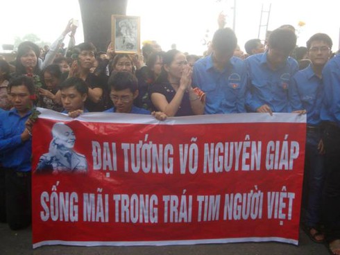 Tin, ảnh mới nhất về Lễ truy điệu, an táng Đại tướng Võ Nguyên Giáp sáng 13-10 - ảnh 49