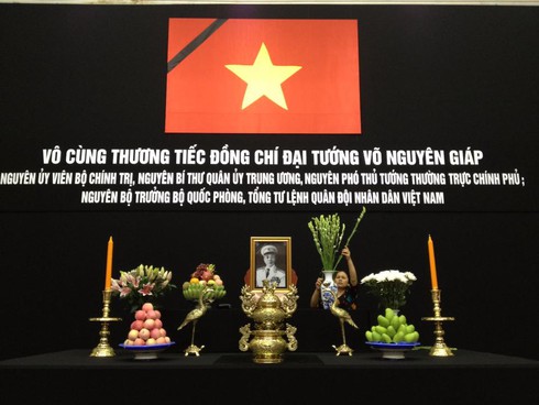 Tường thuật trực tiếp lễ Quốc tang Đại tướng Võ Nguyên Giáp sáng 12/10. - ảnh 32