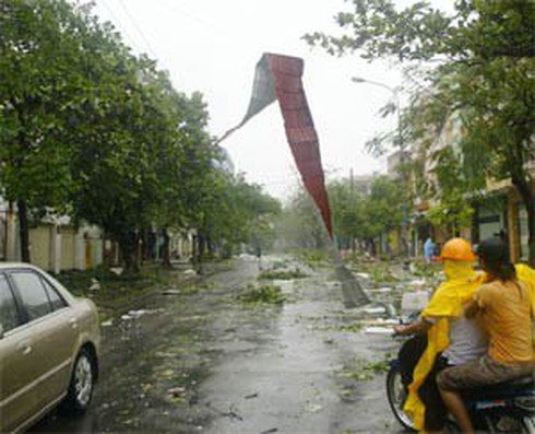 Phòng chống bão số 11: Nhìn lại cơn bão Xangsane tàn phá miền Trung - ảnh 2