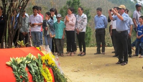 Mộ Đại tướng Võ Nguyên Giáp: Có hàng nghìn người đến viếng mỗi ngày - ảnh 2