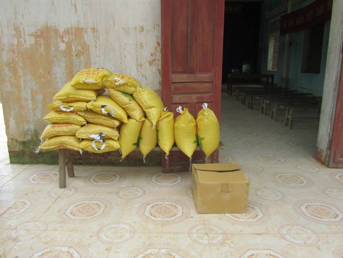 Nữ du học sinh làm từ thiện ở quê nhà Hà Tĩnh - ảnh 10