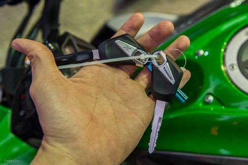 Cận cảnh xe máy giá gần 600 triệu tại Việt Nam - ảnh 22