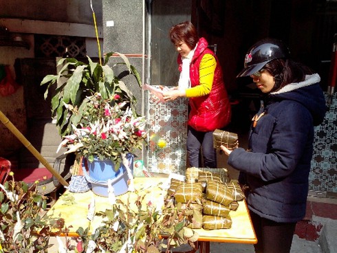 Cúng ông Công, ông Táo với bánh chưng