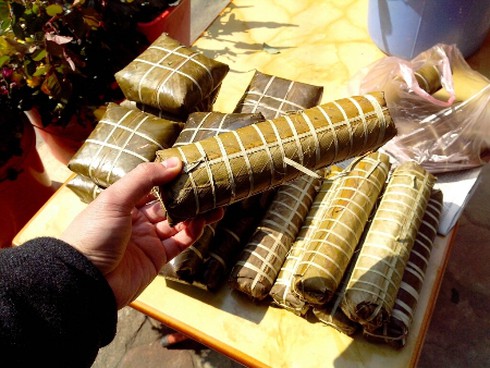 Cúng ông Công, ông Táo với bánh chưng