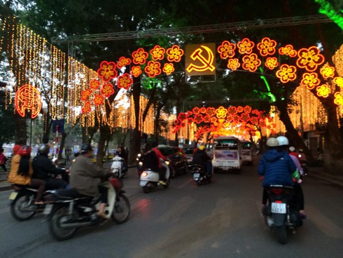 Không khí đón giao thừa Giáp Ngọ 2014 - ảnh 116