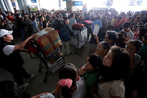 Không khí đón giao thừa Giáp Ngọ 2014 - ảnh 117