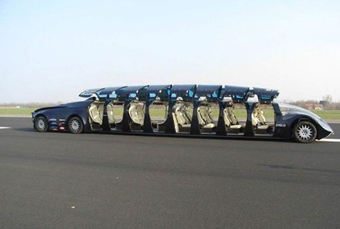 Cận cảnh siêu bus có thể chạy 255km/h ở Dubai - ảnh 7