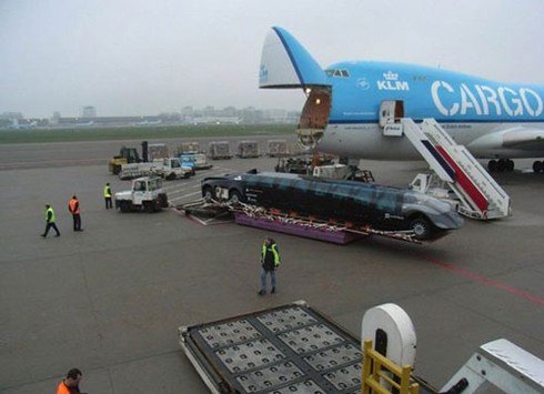 Cận cảnh siêu bus có thể chạy 255km/h ở Dubai - ảnh 8