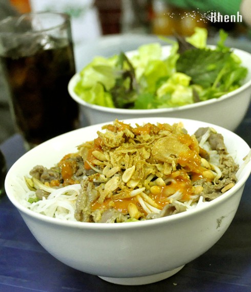 Một vòng các món trộn hấp dẫn ở Hà Nội - ảnh 4