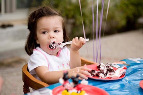 6 bước dạy trẻ 2 tuổi sống tự lập - ảnh 1