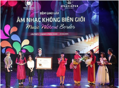 Giao lưu “Âm nhạc không biên giới” - ảnh 1