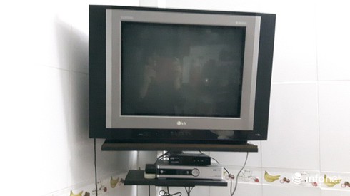 Hà Nội: Ti vi, điều hoà đột ngột cháy cả loạt chưa rõ nguyên nhân - ảnh 4