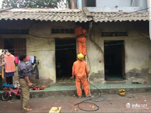 Ti vi, điều hoà đột ngột cháy: Điện lực Thanh Trì kịp thời khắc phục sự cố - ảnh 2