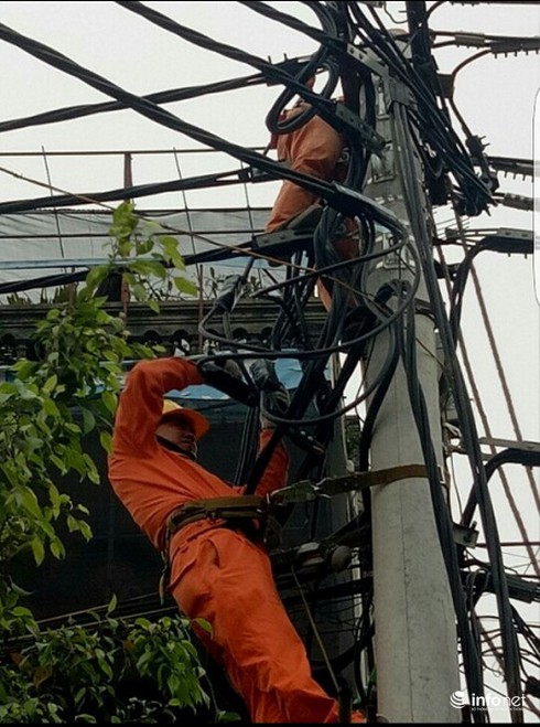 Ti vi, điều hoà đột ngột cháy: Điện lực Thanh Trì kịp thời khắc phục sự cố - ảnh 1