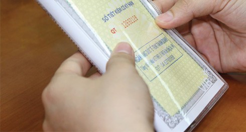 Lào Cai: Kỳ lạ khách gửi 1 triệu đồng, sổ tiết kiệm lên hàng chục tỷ đồng - ảnh 1