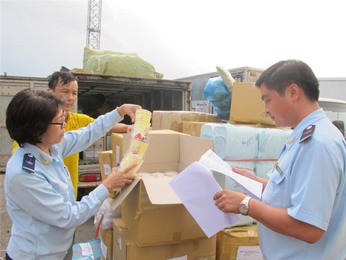 Hải quan kiến nghị các sản phẩm chế biến từ sữa không phải kiểm dịch động vật - ảnh 1