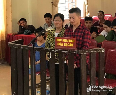 Những người phụ nữ tự 'bán' mình cho bọn buôn người