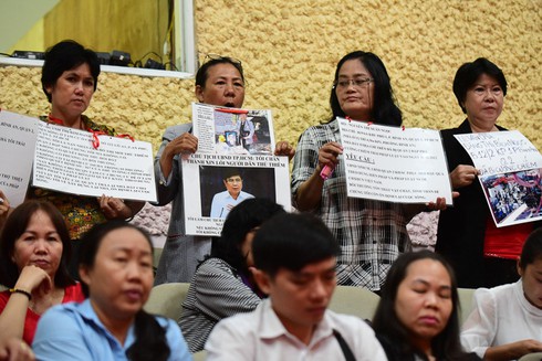 Người dân Thủ Thiêm vẫn khiếu nại gay gắt, 'đòi' 5 khu phố ngoài ranh