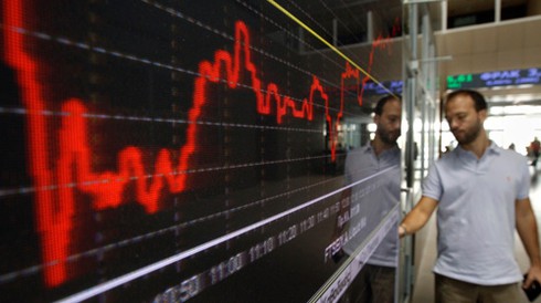 IMF: Các nước nhập khẩu dầu đang đối mặt với nguy hiểm - ảnh 1