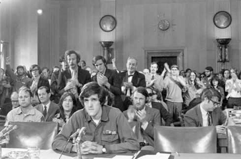 Chân dung tân Ngoại trưởng Mỹ John Kerry - ảnh 4