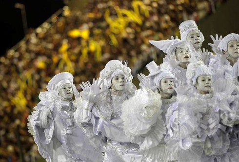 Ngất ngây với lễ hội Carnival ở Brazil - ảnh 6