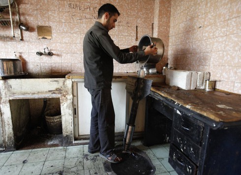 Những vũ khí tự chế khó tin của quân nổi dậy Syria - ảnh 4