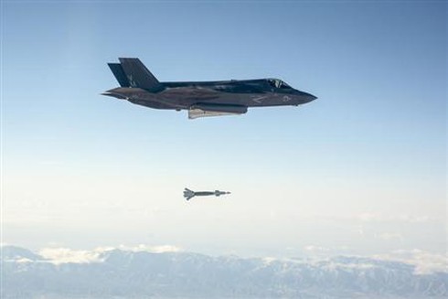 F-35 thử nghiệm ném bom dẫn đường thành công - ảnh 1