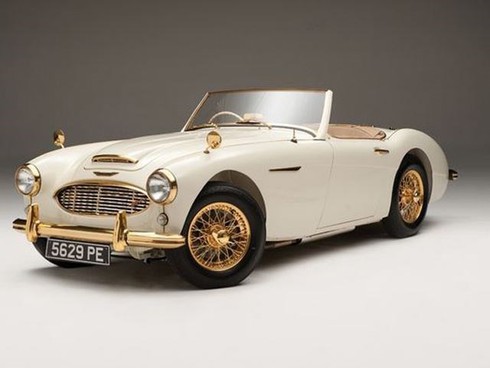 Ngắm ‘đồ cổ 4 bánh’ phủ vàng giá 20 tỷ - ảnh 1