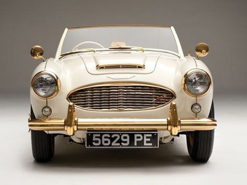 Ngắm ‘đồ cổ 4 bánh’ phủ vàng giá 20 tỷ - ảnh 2