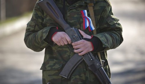 Lính Ukraine bị bắn chết ở Crimea - ảnh 1