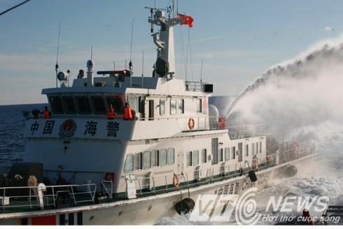 Tình hình Biển Đông 15/6: Tàu pháo TQ ngụy trang áp sát tàu Việt Nam - ảnh 3