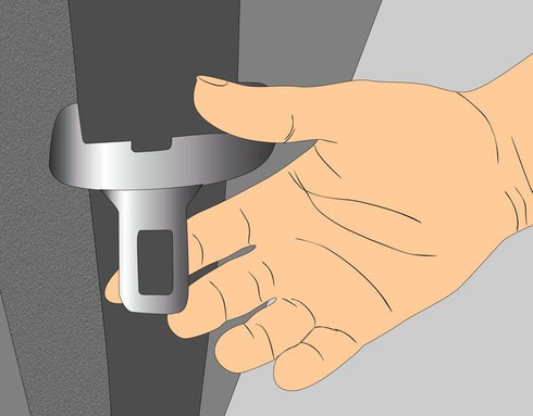 Cách thoát khỏi xe bị chìm xuống nước - ảnh 3