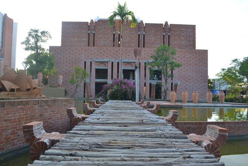 Ngắm “kỳ quan thế giới” làm từ gốm tuyệt đẹp ở Hội An - ảnh 3