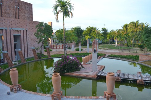 Ngắm “kỳ quan thế giới” làm từ gốm tuyệt đẹp ở Hội An - ảnh 4