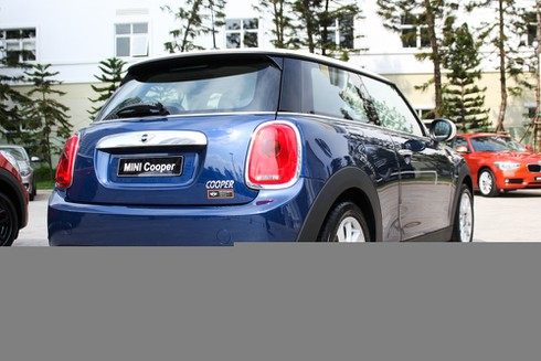 Mini Cooper mới với 11 phiên bản màu, giá 1,38 tỷ đồng - ảnh 1