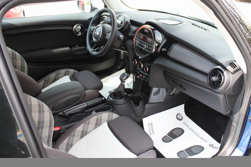 Mini Cooper mới với 11 phiên bản màu, giá 1,38 tỷ đồng - ảnh 19