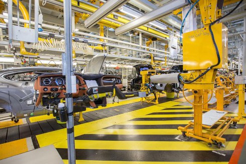 Siêu xe Bentley được chế tạo như thế nào? - ảnh 42
