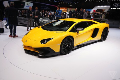 Cận cảnh Lamborghini Aventador Superveloce - ảnh 33