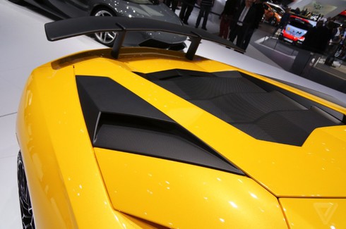 Cận cảnh Lamborghini Aventador Superveloce - ảnh 30